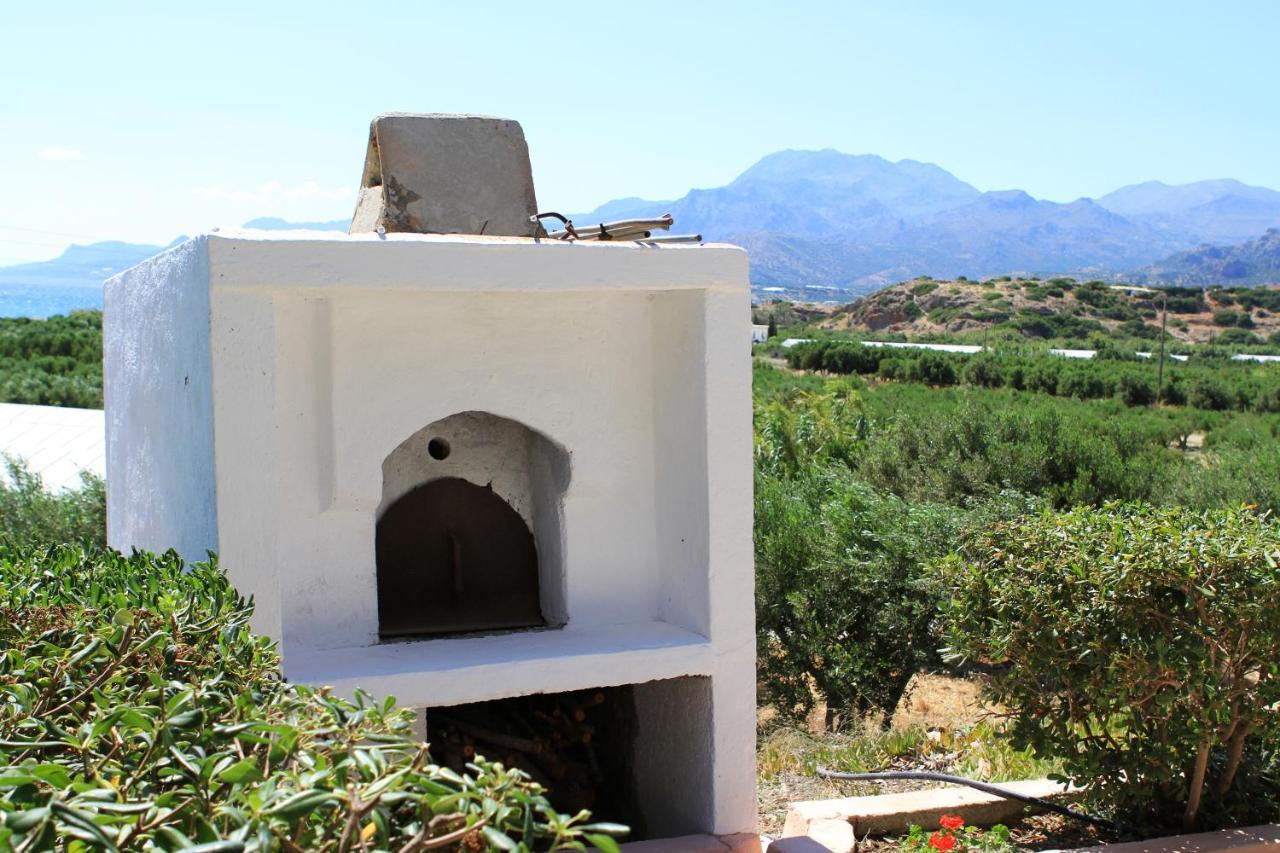 Traditional Olive House Makry Gialos  Exterior photo