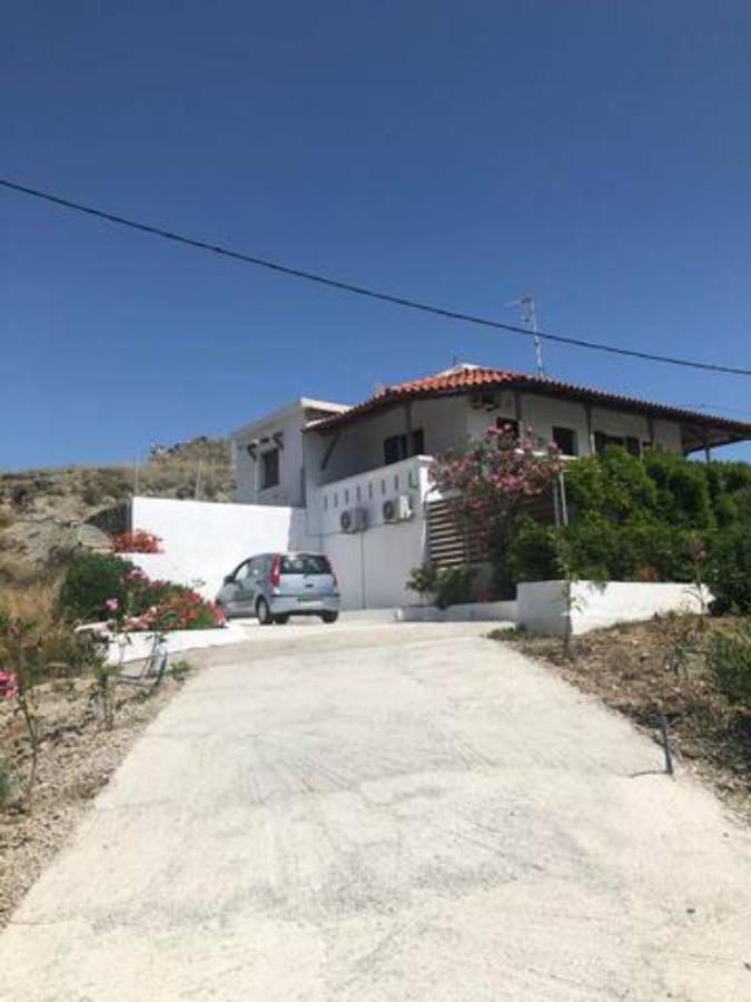 Traditional Olive House Makry Gialos  Exterior photo